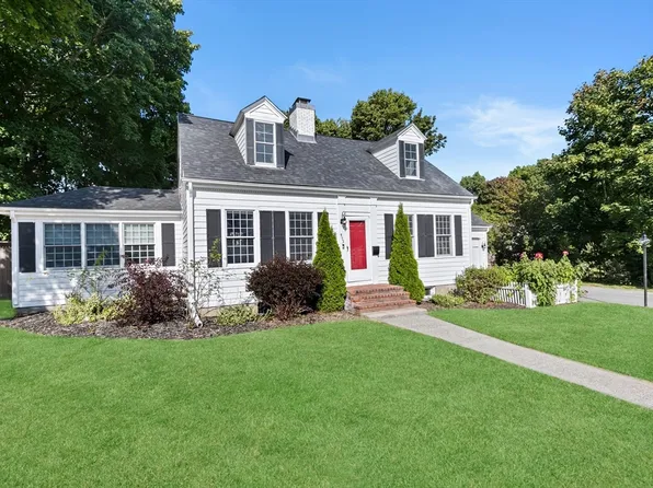 972 Commercial St, Weymouth, MA 02189