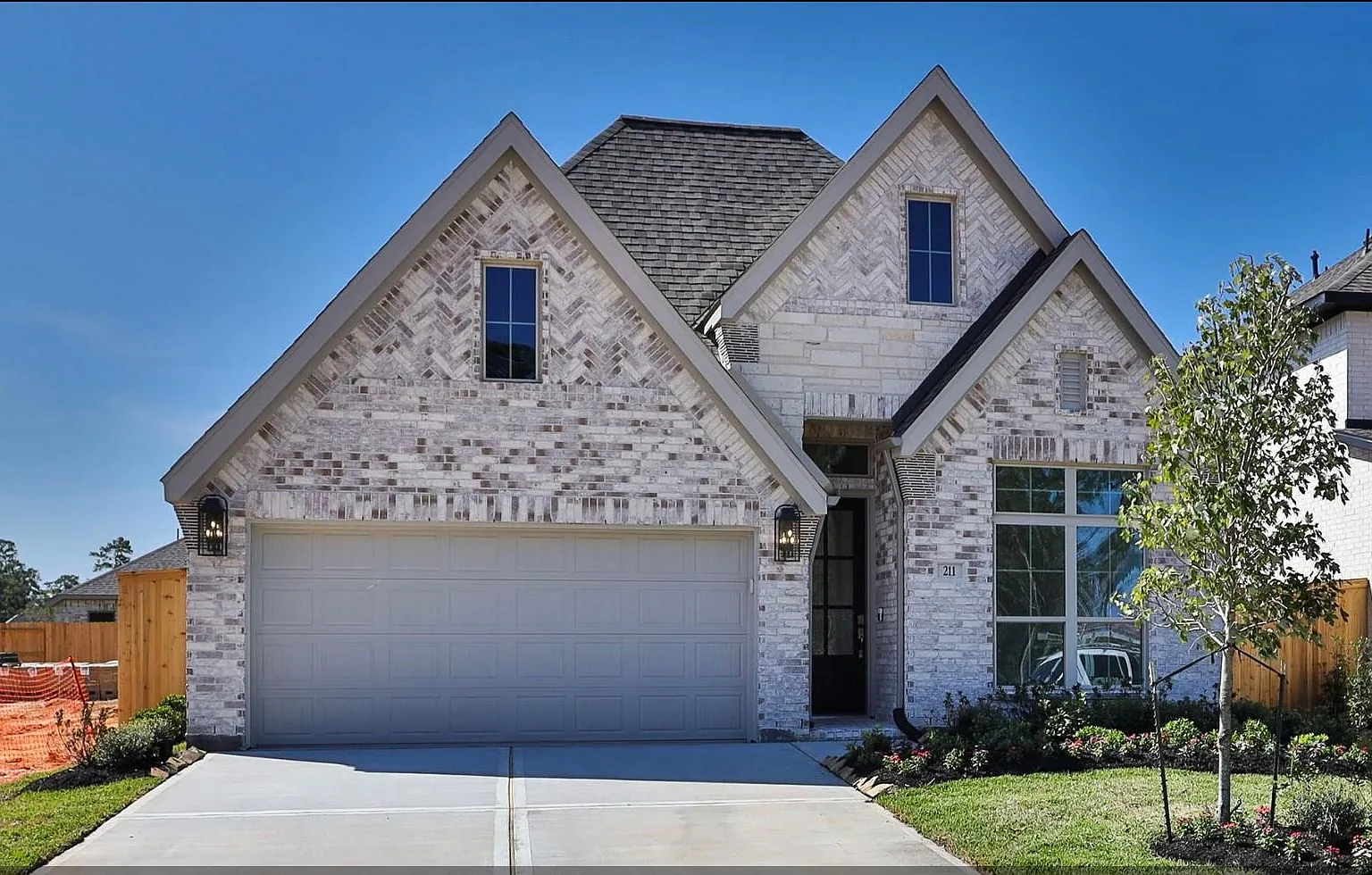 4 bed, 3.0 bath, $2,695 — Photo 1