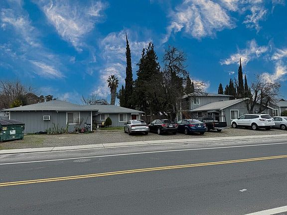 4th image of 6848-6860 Walnut Ave