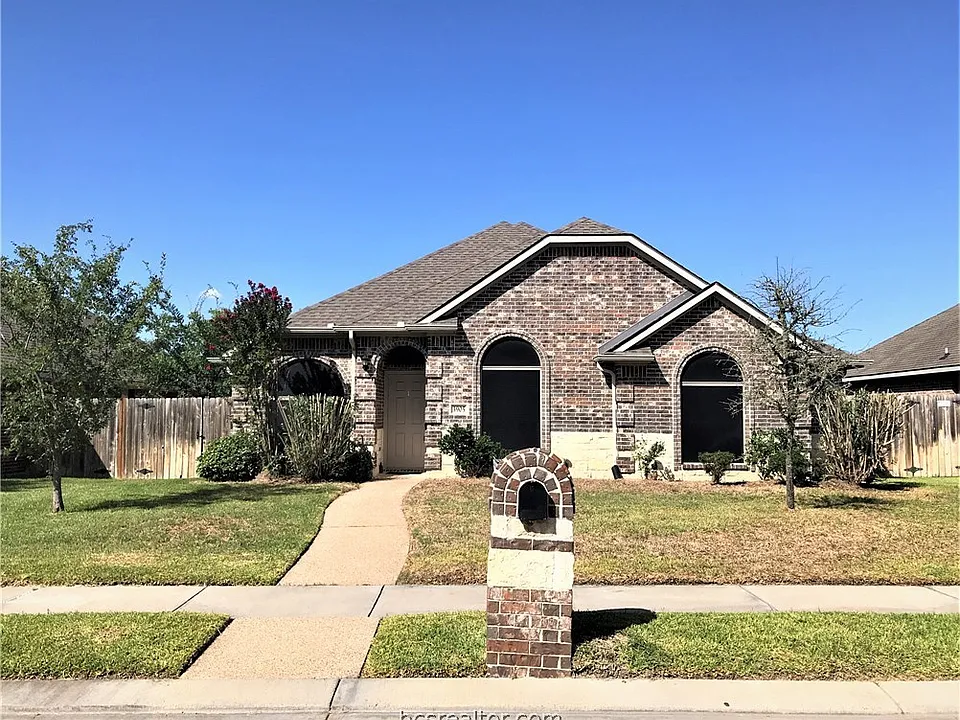 3905 Tournay Ln