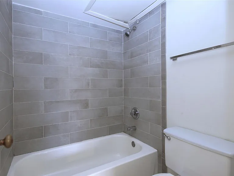 2626 Holly Hall St #511 — Photo 15