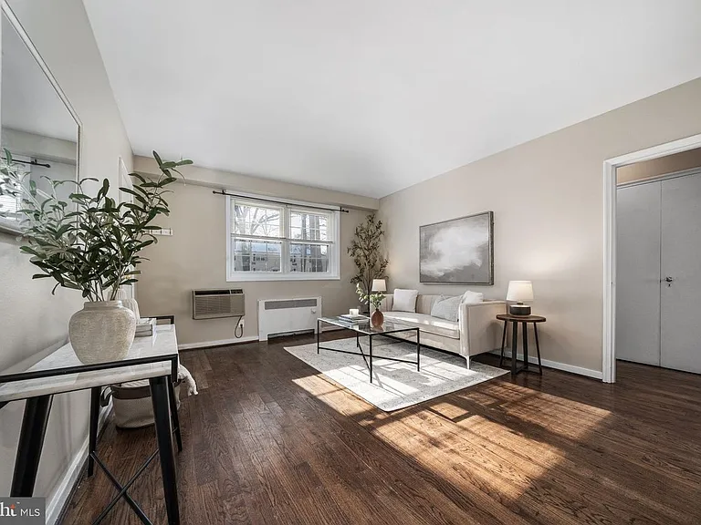201 N Trenton St #1 — Photo 13