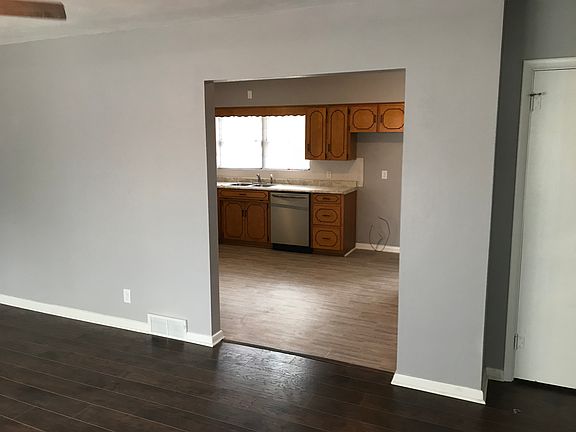 2nd image of 1608 N Spanish St