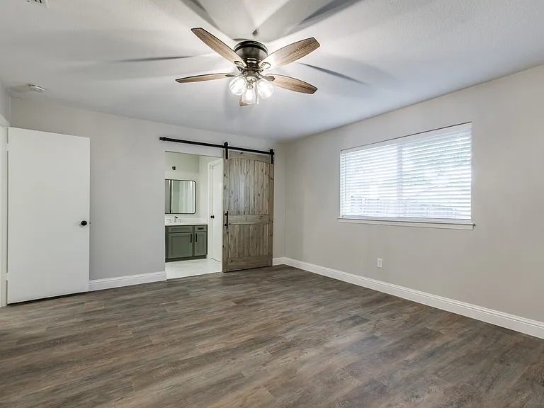 2705 Forest Park Dr — Photo 9