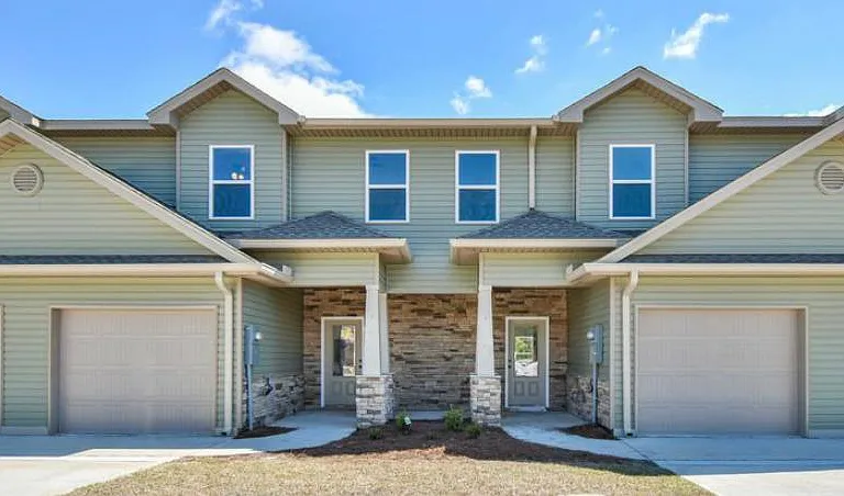 1734 Sound Haven Ct — Photo 1