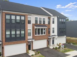 7404 Rocky Creek Ter, Annandale, VA 22003