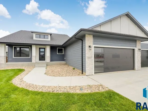 1517 S Kathryn Ave, Sioux Falls, SD 57106