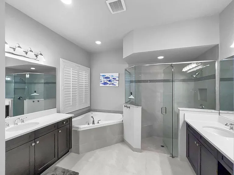 Master Bathroom First floor