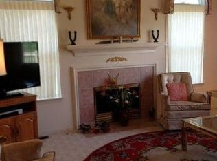 1880 Wentworth Dr #103, Canton, MI 48188