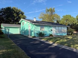 2008 Harding Ave, Waukegan, IL 60085