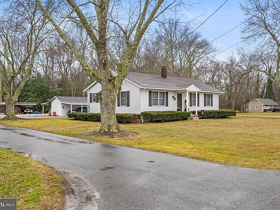 2nd image of 393 Newport Neck Rd