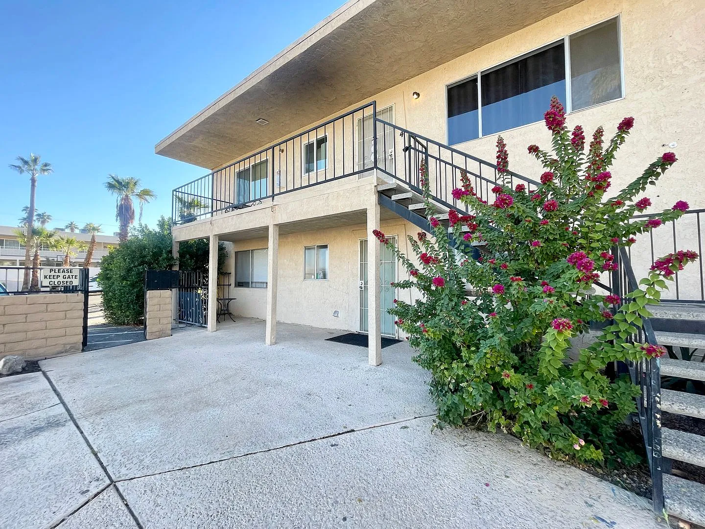 Coming Soon! 2 Bedroom 2 Bathroom Apartment In Cathedral City — Photo 2