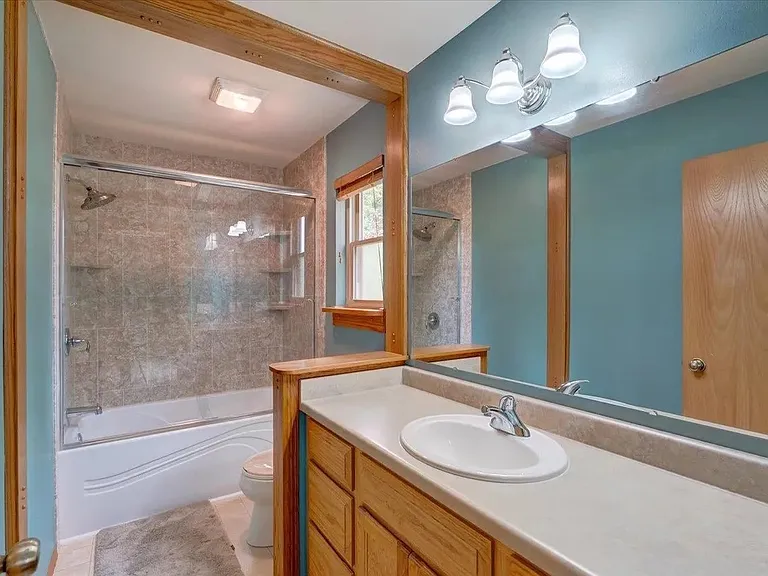 1406 Dewberry Dr — Photo 11