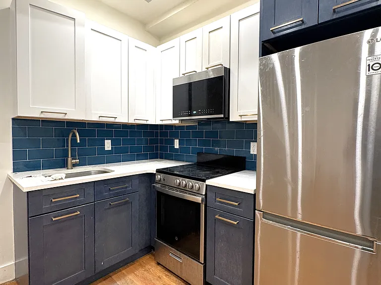1431 Lincoln Pl #4A — Photo 6