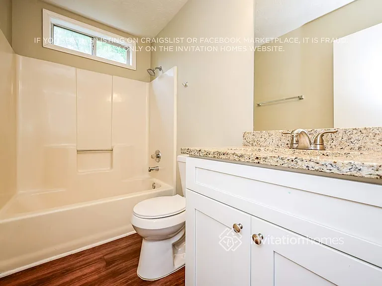 734 Shoreline Trl SE — Photo 16
