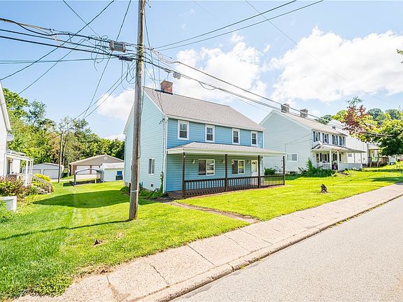 3rd image of 127 Poplar St