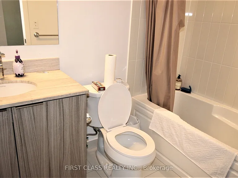 955 Bay St #1303 — Photo 12