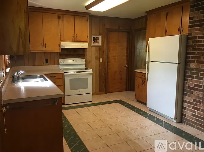 8970 Highway 105 — Photo 31