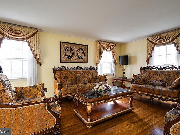 5th image of 4202 Stanby Ct