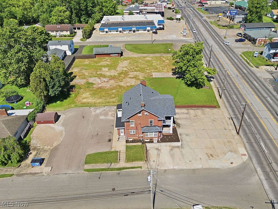 1st image of 3727 Lincoln Way E
