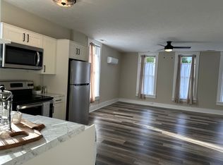 201 W Main St, Syracuse, IN 46567