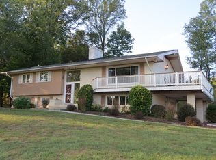 1104 Prater Ln, Marion, VA 24354