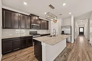 4231 Reese Ravine Ln — Photo 16