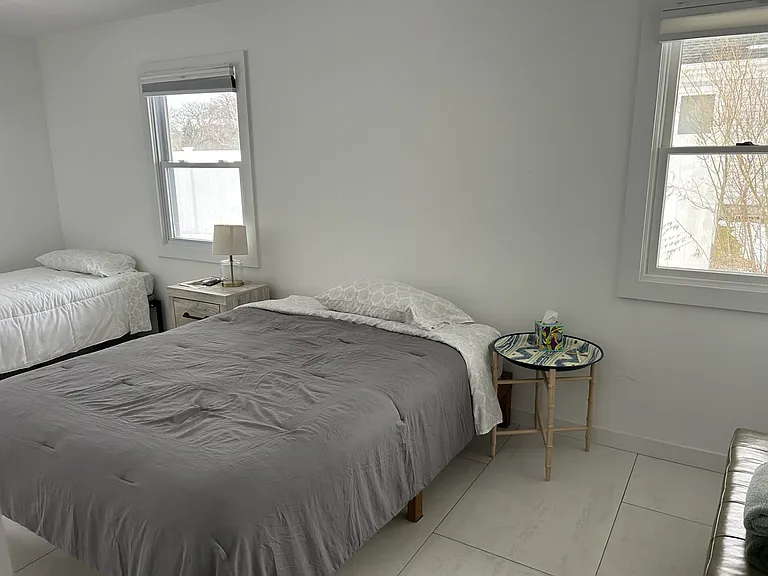 29 Mulford Ave — Photo 8