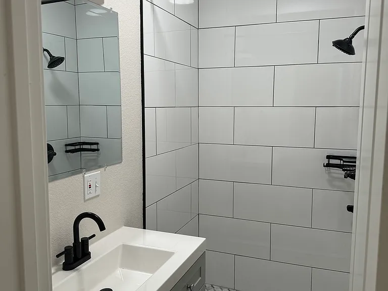 4430 Columbine St — Photo 2