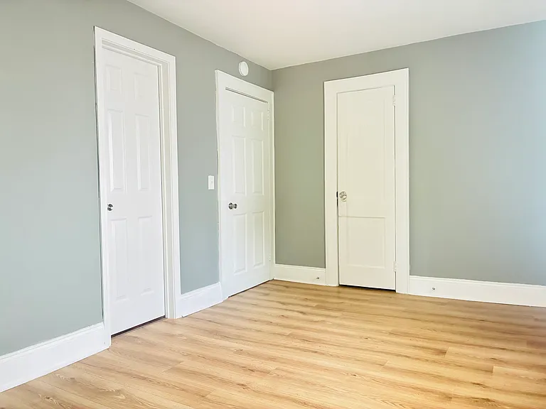 416 Mint St — Photo 6