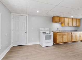 19 Riverbank Ct #D, Springvale, ME 04083