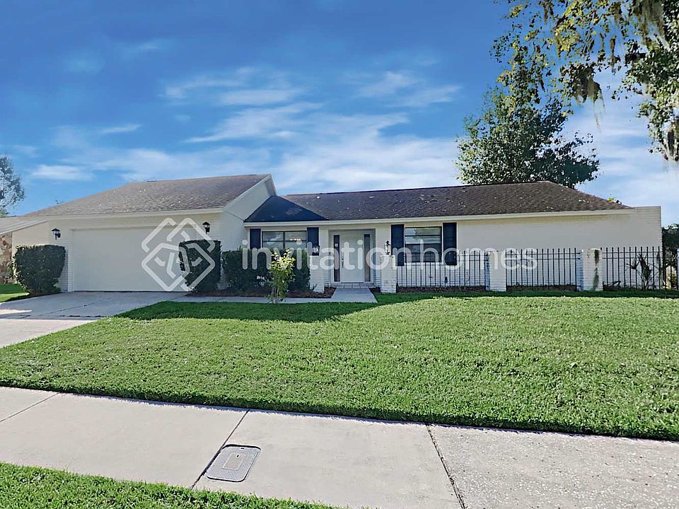 1st image of 1207 Sandalwood Dr