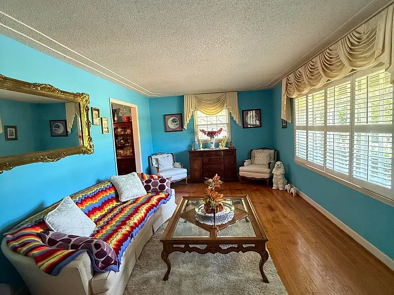 1471 Woodhill Ter — Photo 2