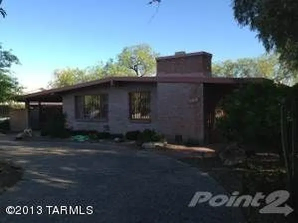 4215 E Oxford Dr, Tucson, AZ 85711