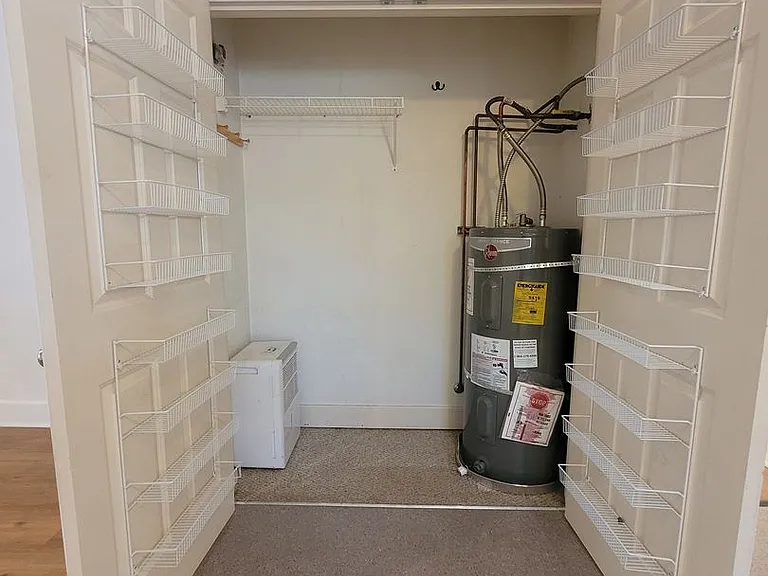1512 Lincoln St — Photo 11
