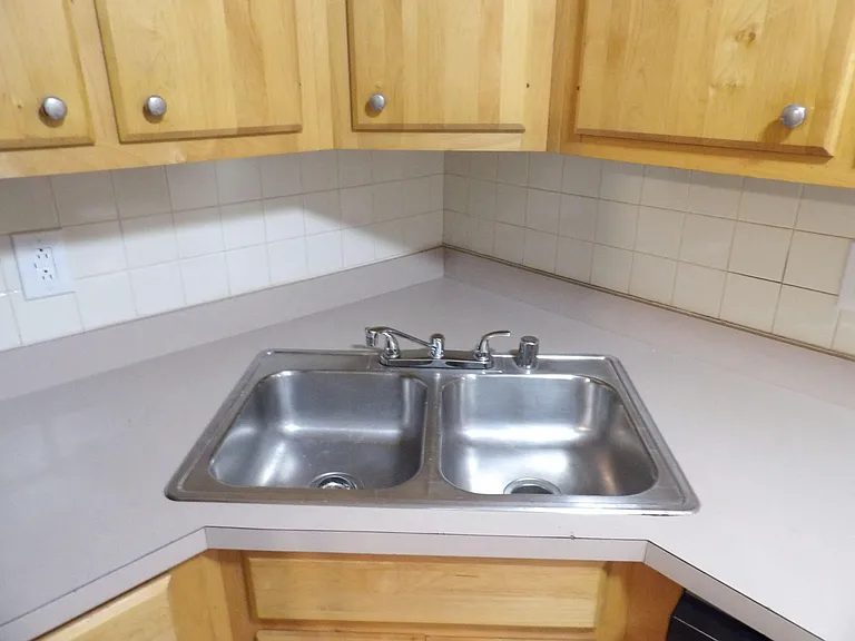244 Meadowview Dr #12 — Photo 28