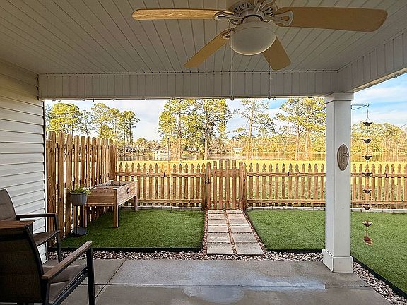 2nd image of 206 Sunview Dr