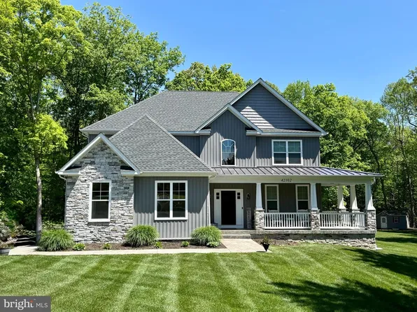 42102 Woody Ln, Mechanicsville, MD 20659