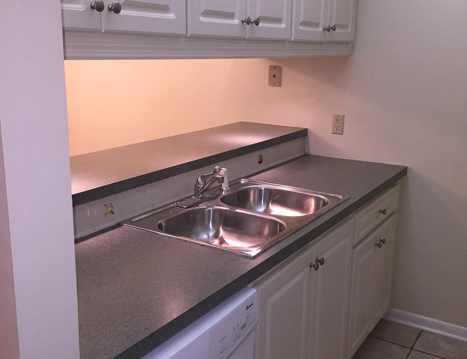 2 bed, 2.5 bath, 1236 sqft, $2,250 — Photo 3