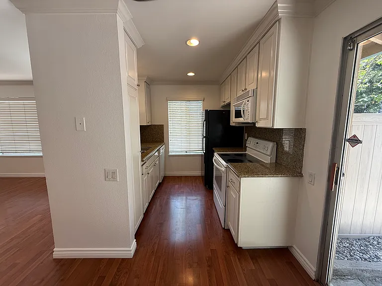 1647 Orinda Ct — Photo 5