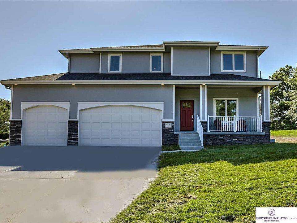 1st image of 913 Beaver Lake Blvd
