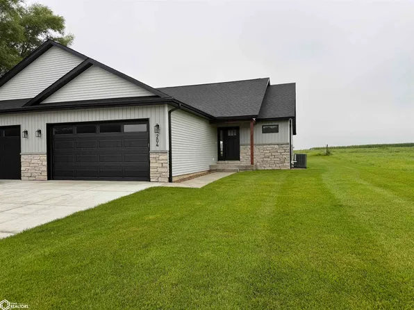 204 E Lillian Ave, Conrad, IA 50621