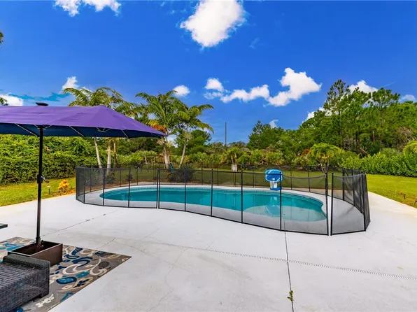 1325 5th Ave SW, Vero Beach, FL 32962