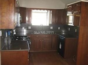 3rd image of 327 W Sherwood Dr