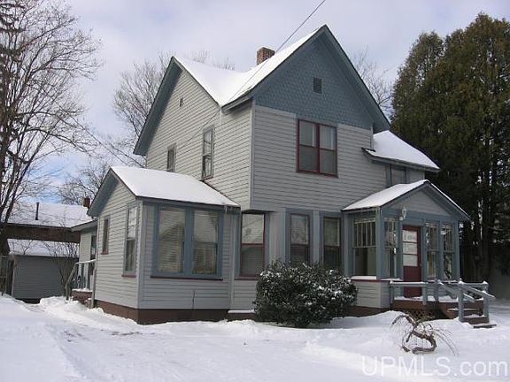 2nd image of 315-317 Kanter St