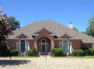 5713 Long Dr, Granbury, TX 76049