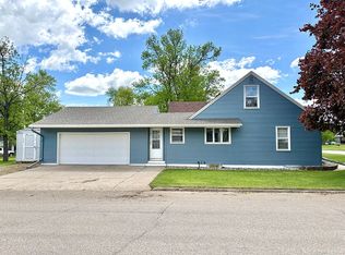 924 E 4th St, Webster, SD 57274