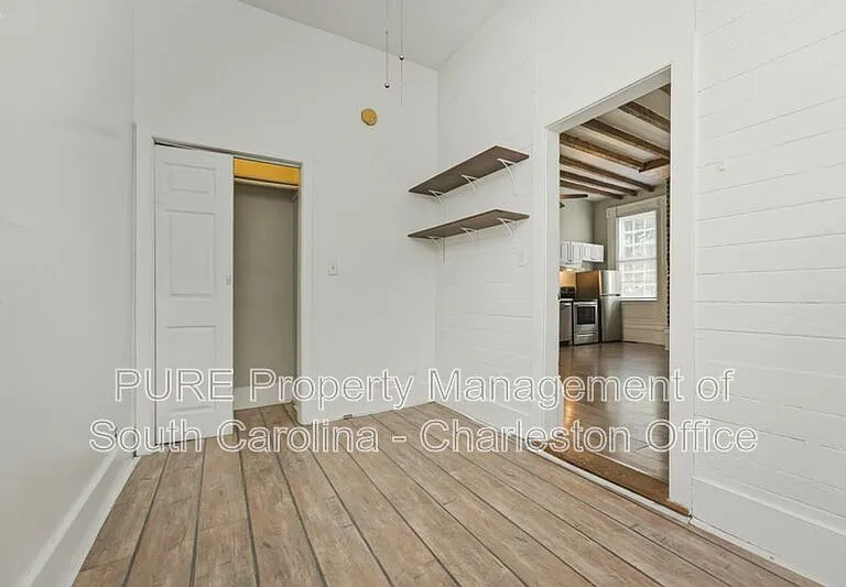 51 Smith St #A — Photo 9