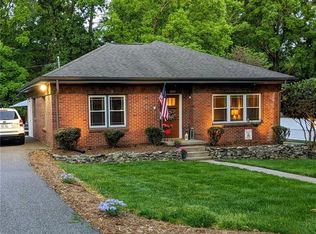 1334 7th St NW, Hickory, NC 28601