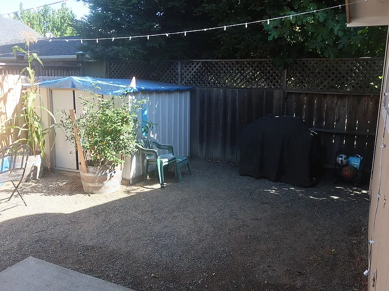 1520 Brown St — Photo 13